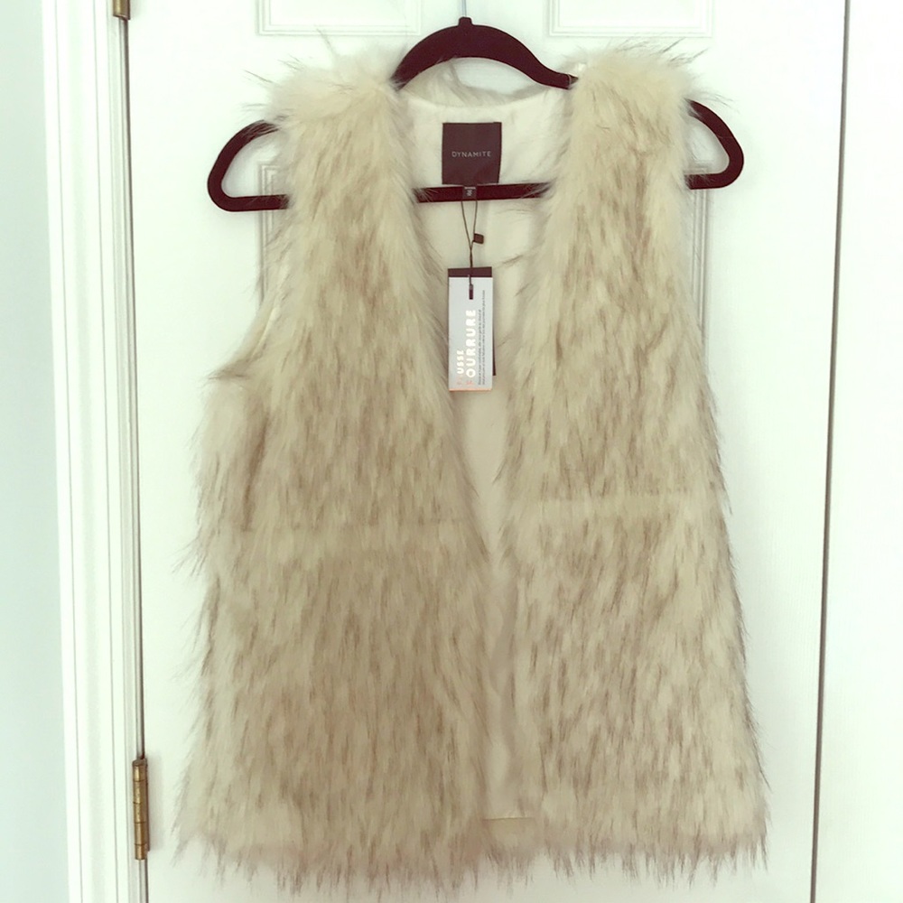 New with tags Dynamite cream vest